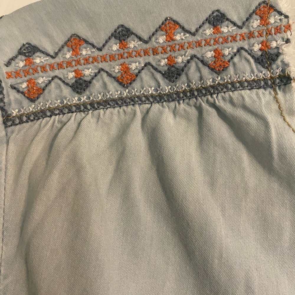 Vintage 90's Pepe Jeans London Women's
Embroidered Denim Shirt Size Large - Picture 10 of 12